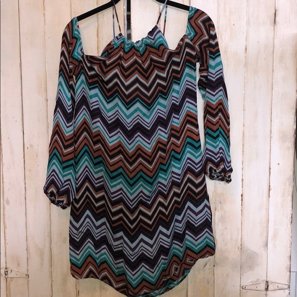 Parker Chevron print open shoulder dress - Picture 2 of 6